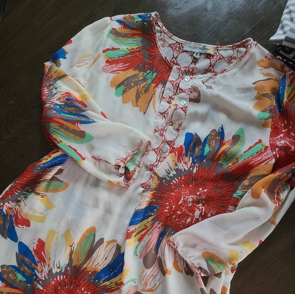 Sheer tunic top